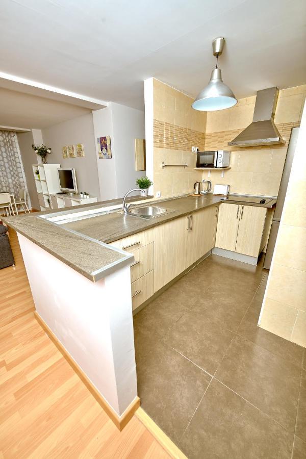 Holidays2Malaga Salitre 3 Bedroom Up To 7 People High Speed Wifi Dış mekan fotoğraf