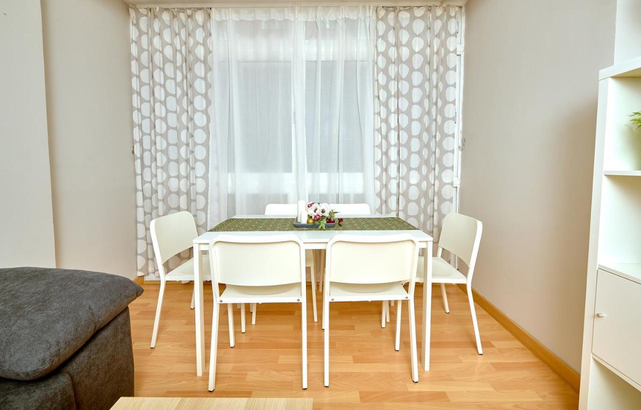 Holidays2Malaga Salitre 3 Bedroom Up To 7 People High Speed Wifi Dış mekan fotoğraf